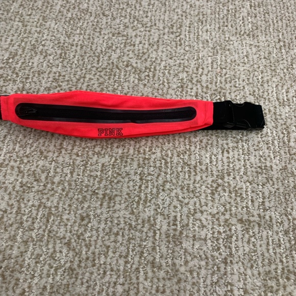 Pink Victoria’s Secret run belt - Picture 1 of 3